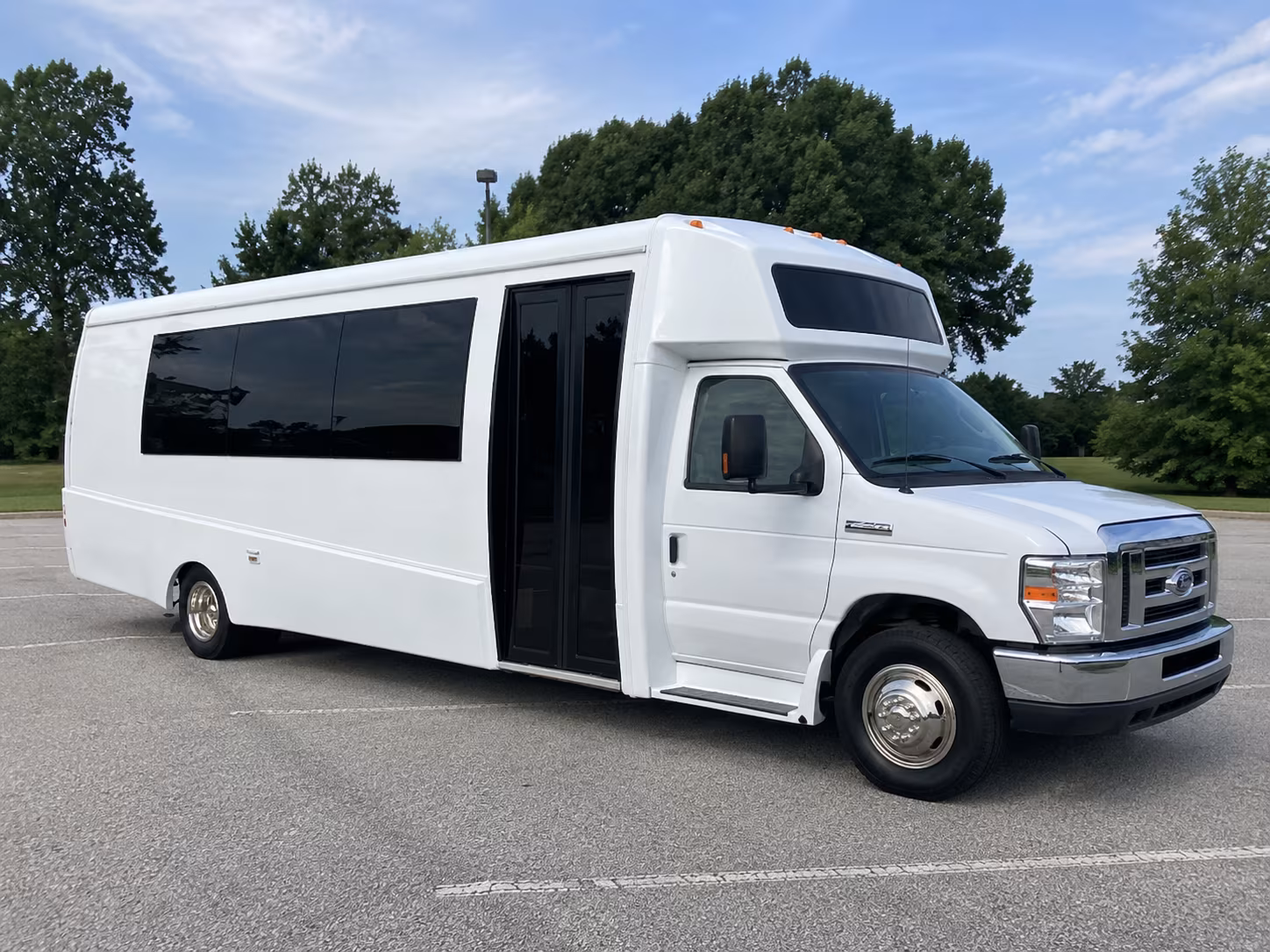 chicopee 18 passenger party bus